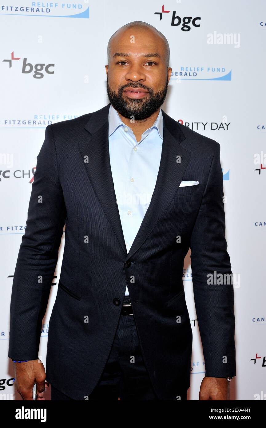 NY Knicks Trainer Derek Fisher nimmt am BGC Partners Charity Day Teil, der an den Angriff von 9/11 auf BGC Partners, New York, NY, 11. September 2015 erinnert. (Foto von Stephen Smith) *** Bitte benutzen Sie den Credit from Credit Field *** Stockfoto