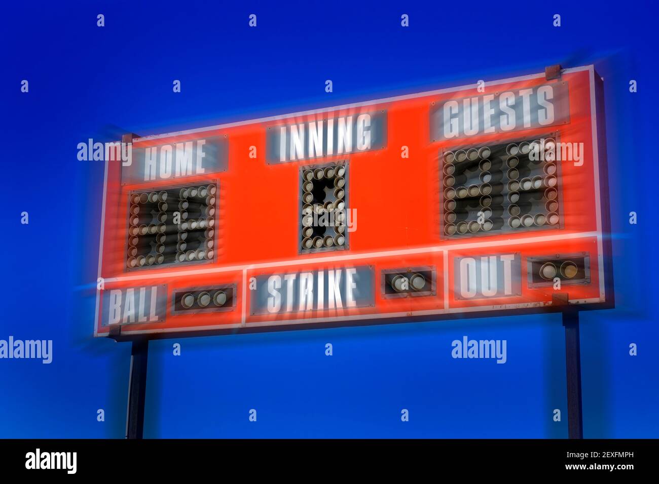 Baseball-Anzeigetafel mit Details der Score Ball Strike Innings Zoom  Bewegungsunschärfe Stockfotografie - Alamy