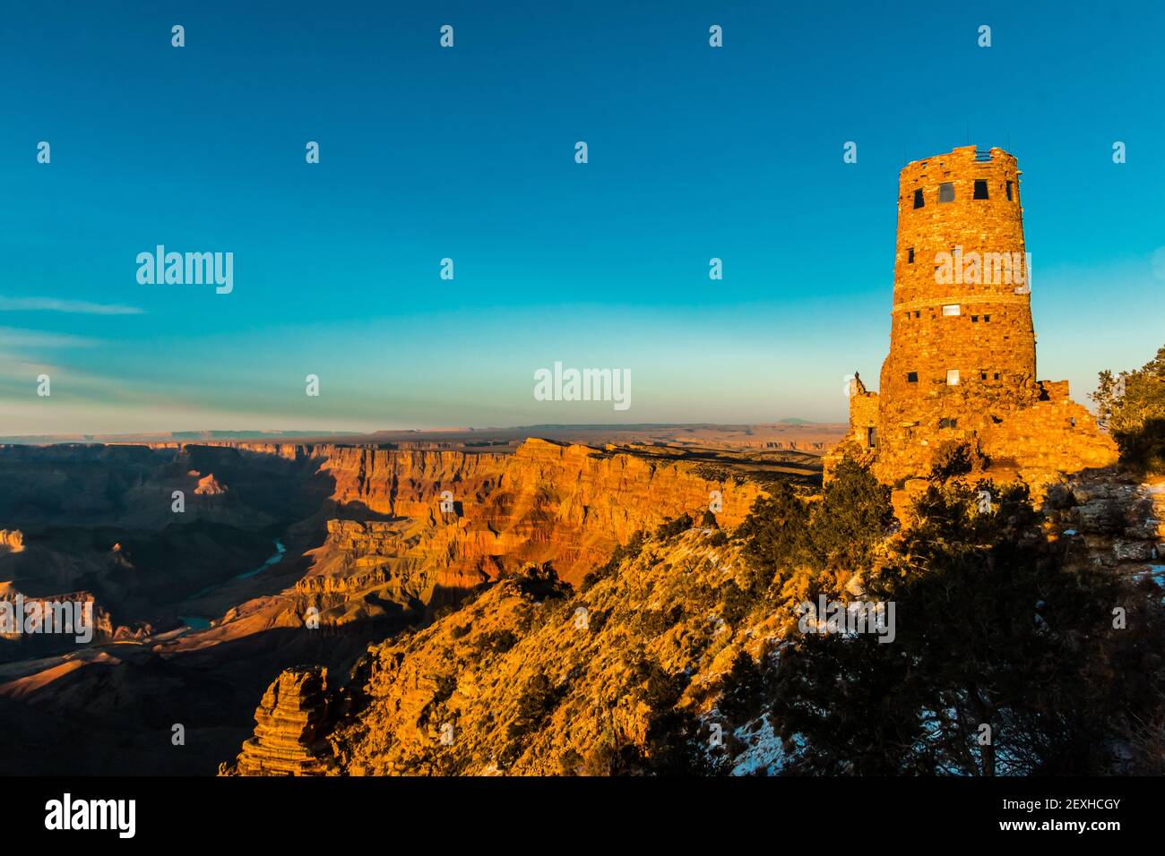 Der Desert Watchtower liegt am Rande des Grand Canyon, Grand Canyon National Park, Arizona, USA Stockfoto