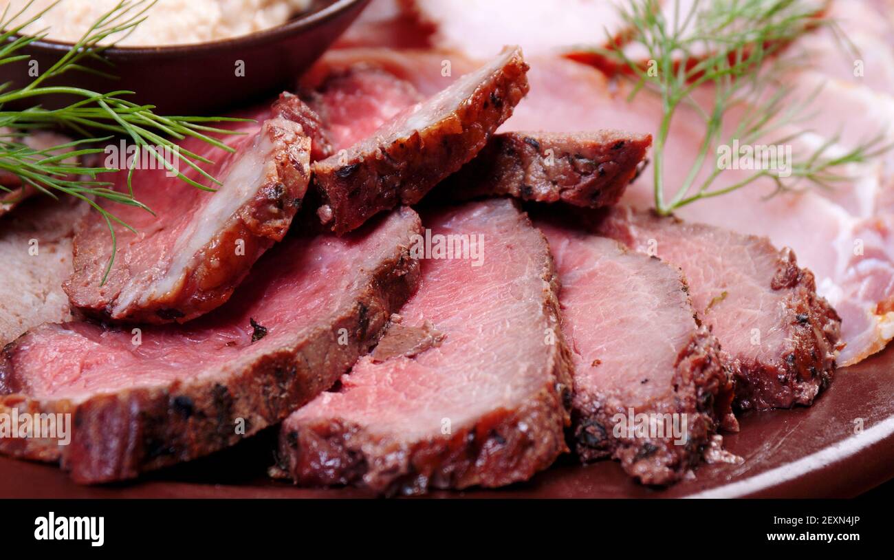 KIG ha farz - gekochtes Gericht, das aus verschiedenen Fleisch besteht, das in einer Brühe geschmoren wird, traditionell in der Bretagne, Stockfoto