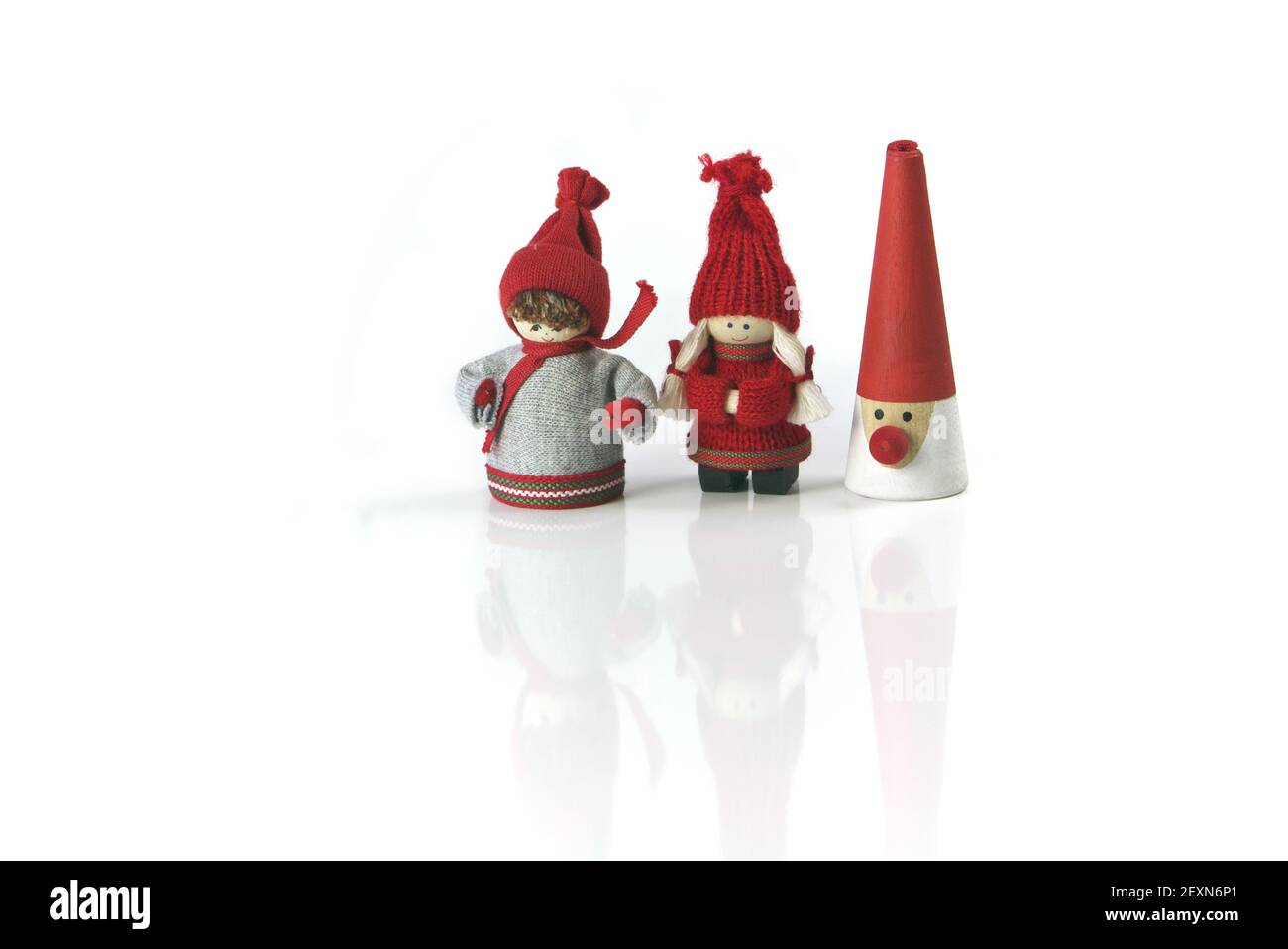 Gemalte figuren Ausgeschnittene Stockfotos und -bilder - Alamy