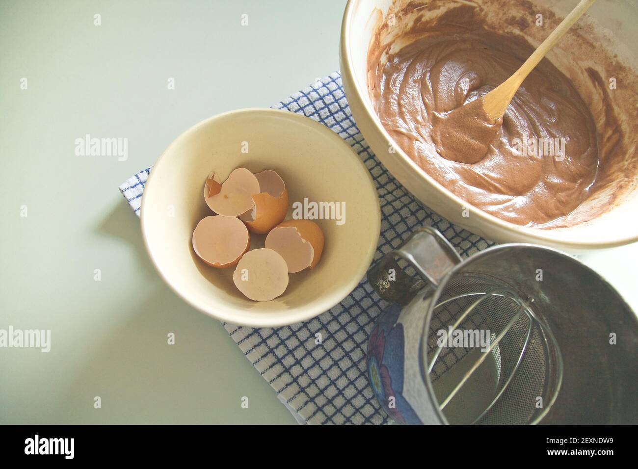 Backen IN DER Küche Home Related Stockfoto