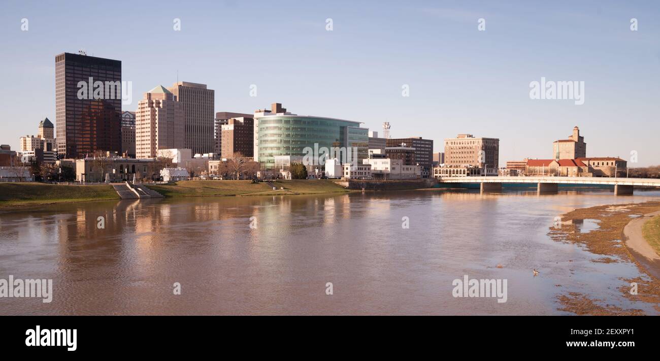 Dayton Ohio Downtown City Skyline Great Miami River Stockfoto