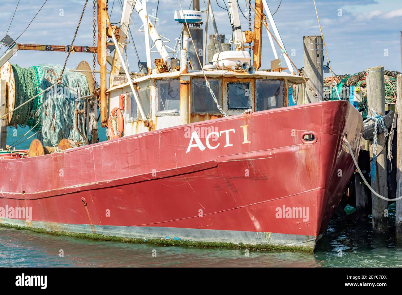 Detailbild des kommerziellen Fischereischiffes Act 1, Montauk, NY Stockfoto