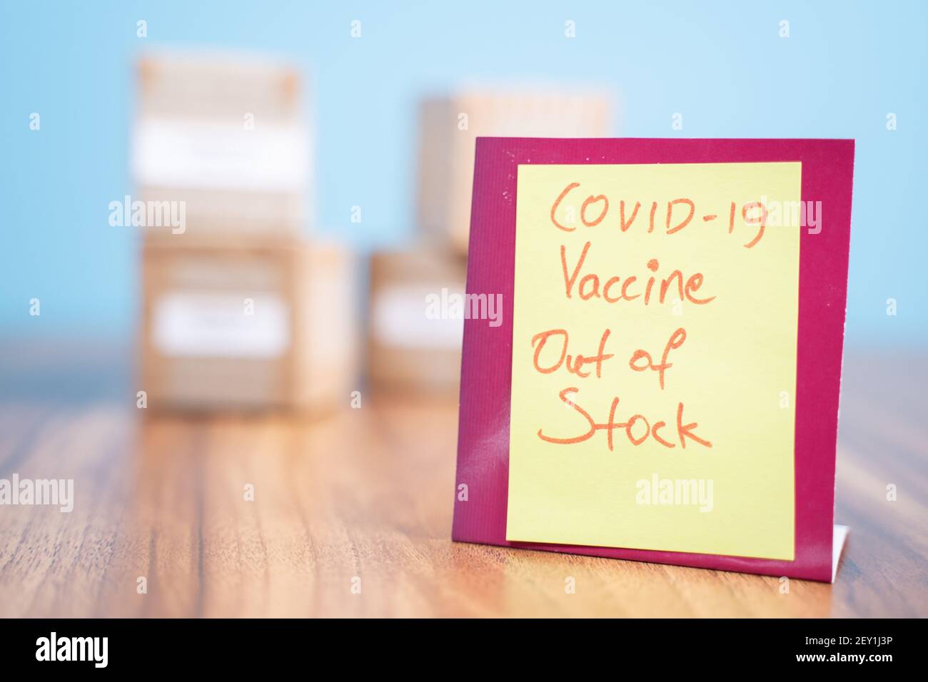 Konzept der Coronavirus-Covid-19-Impfung nicht auf Lager mit Platz für Kopien. Stockfoto