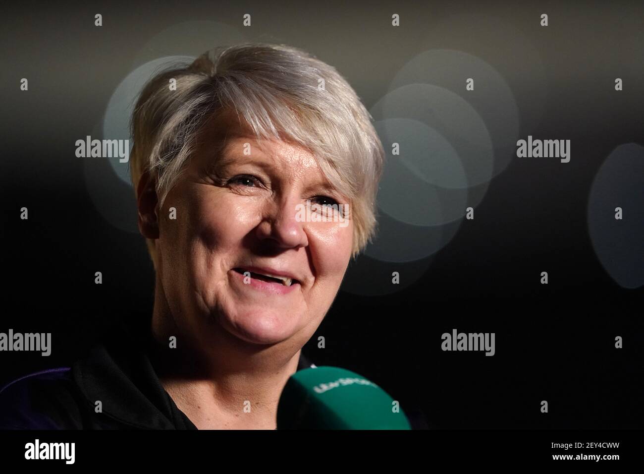 Lisa Ashton während des Tages eines der Ladbrokes UK Open 2021 Turnier in der Marshall Arena, Milton Keynes. Bilddatum: Freitag, 5. März 2021. Stockfoto