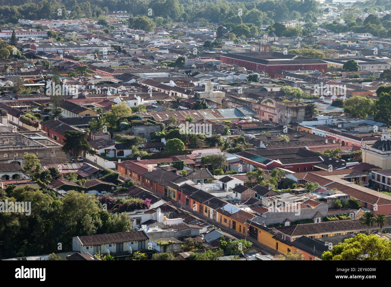 Blick über die historische Stadt Antigua Guatemala, ein UNESCO-Weltkulturerbe Stockfoto