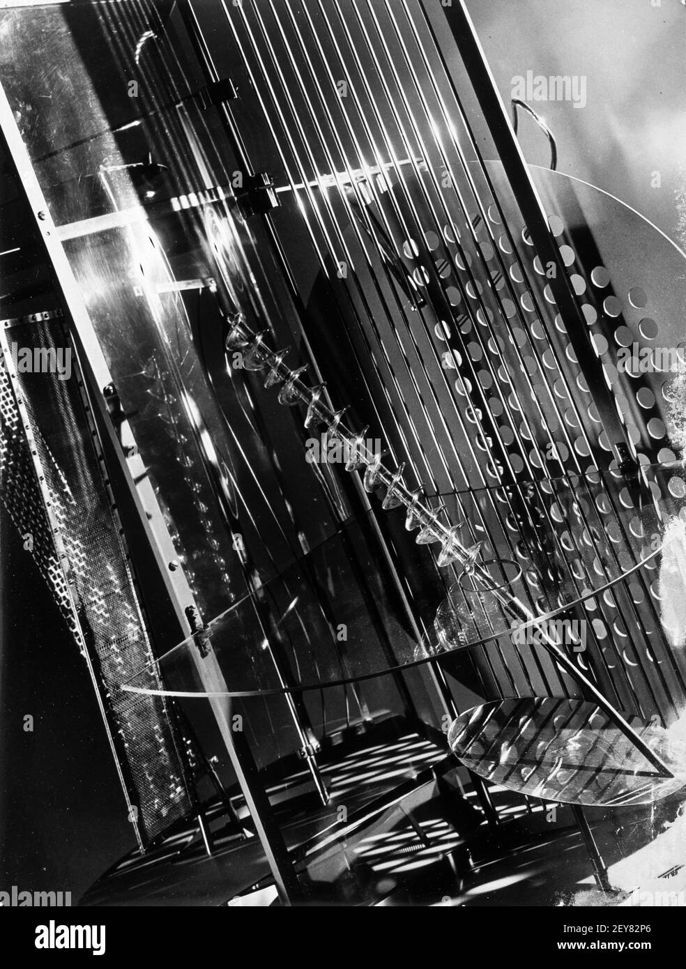 Moholy-Nagy. Foto mit dem Titel "Light Space Modulator" des ungarischen Künstlers und Fotografen László Moholy-Nagy (geb. László Weisz, 1895-1946), Silbergelatine-Druck, 1922-1930 Stockfoto