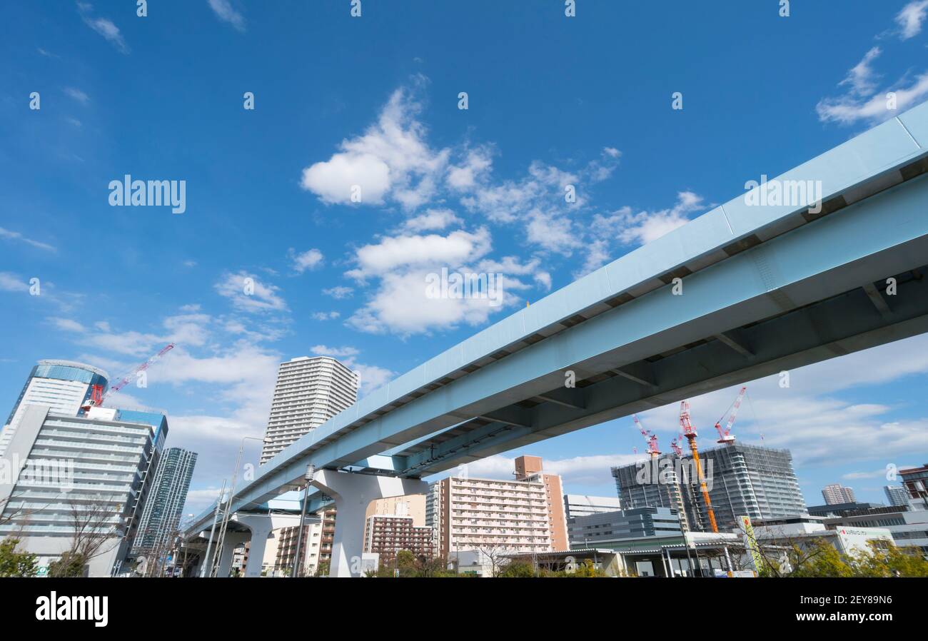 Tokyo Waterfront New Transit Yurikamome Line verkehrt auf Toyosu Tokyo Japan. Stockfoto