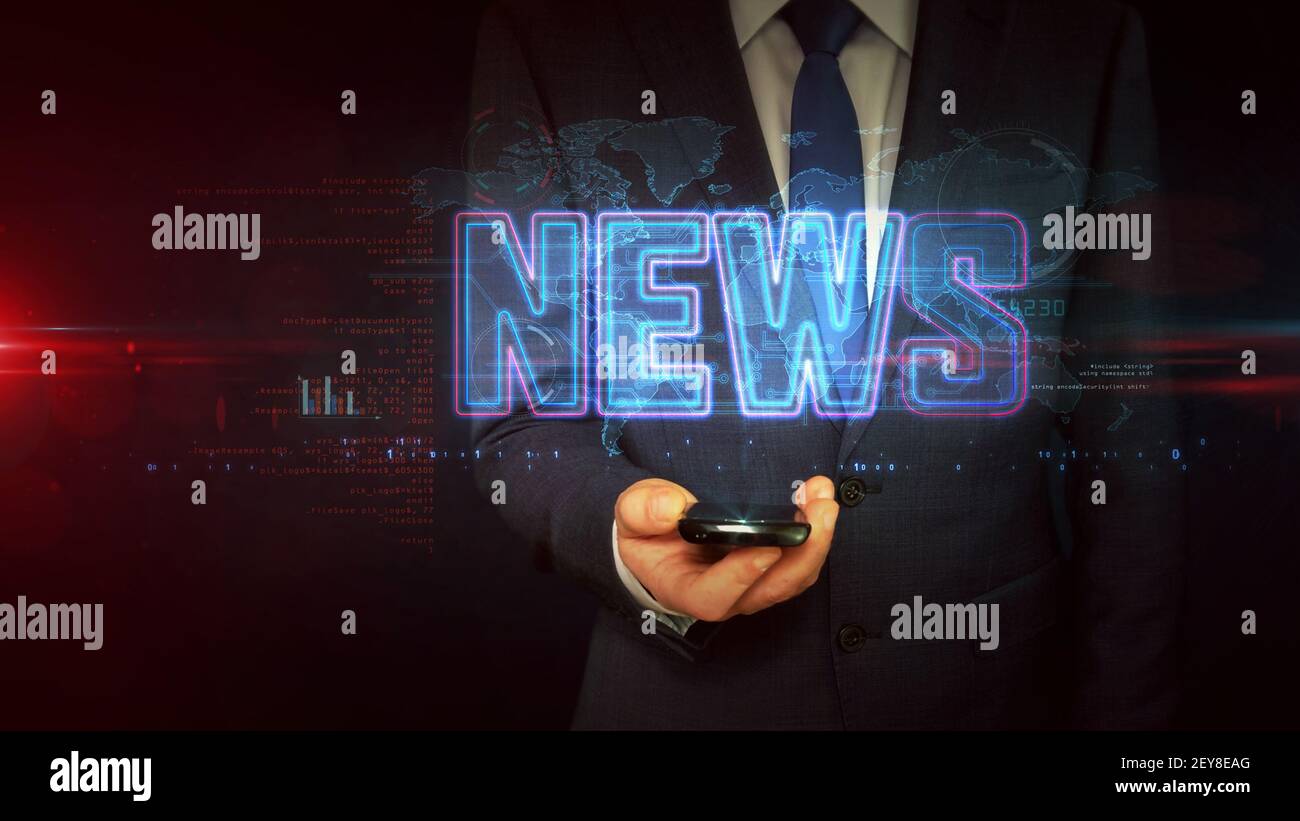 Nachrichtenkonzept, Kommunikationsmedien, Broadcast und globale Informationen. Der Geschäftsmann berührt das Hologramm-Display in der Hand. Futuristisches Licht 3D rend Stockfoto