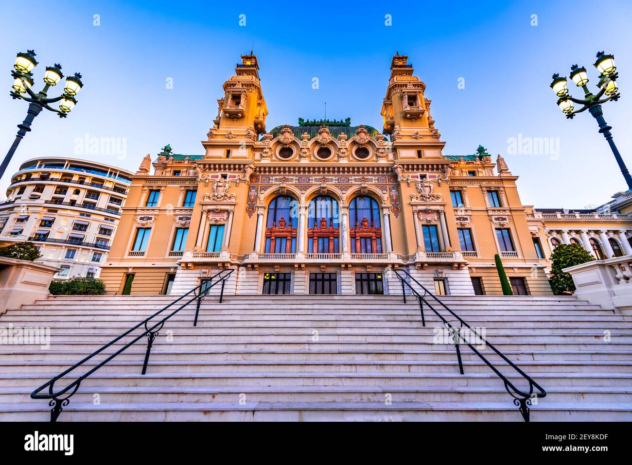 Monte Carlo, Monaco. Das Opernhaus an der französischen Riviera, Cote de Azur, Europa. Stockfoto