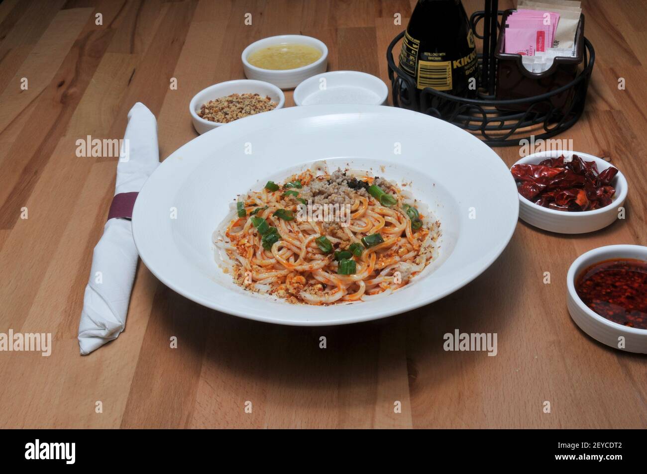 Traditionelle chinesische Küche bekannt als Dan Dan Noodles Stockfoto