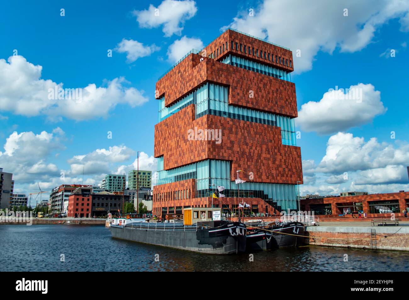 Antwerpen, Belgien - 12. Juli 2019: Museum aan de Stroom ("Museum am Fluss"), das größte Museum in Antwerpen, Belgien Stockfoto