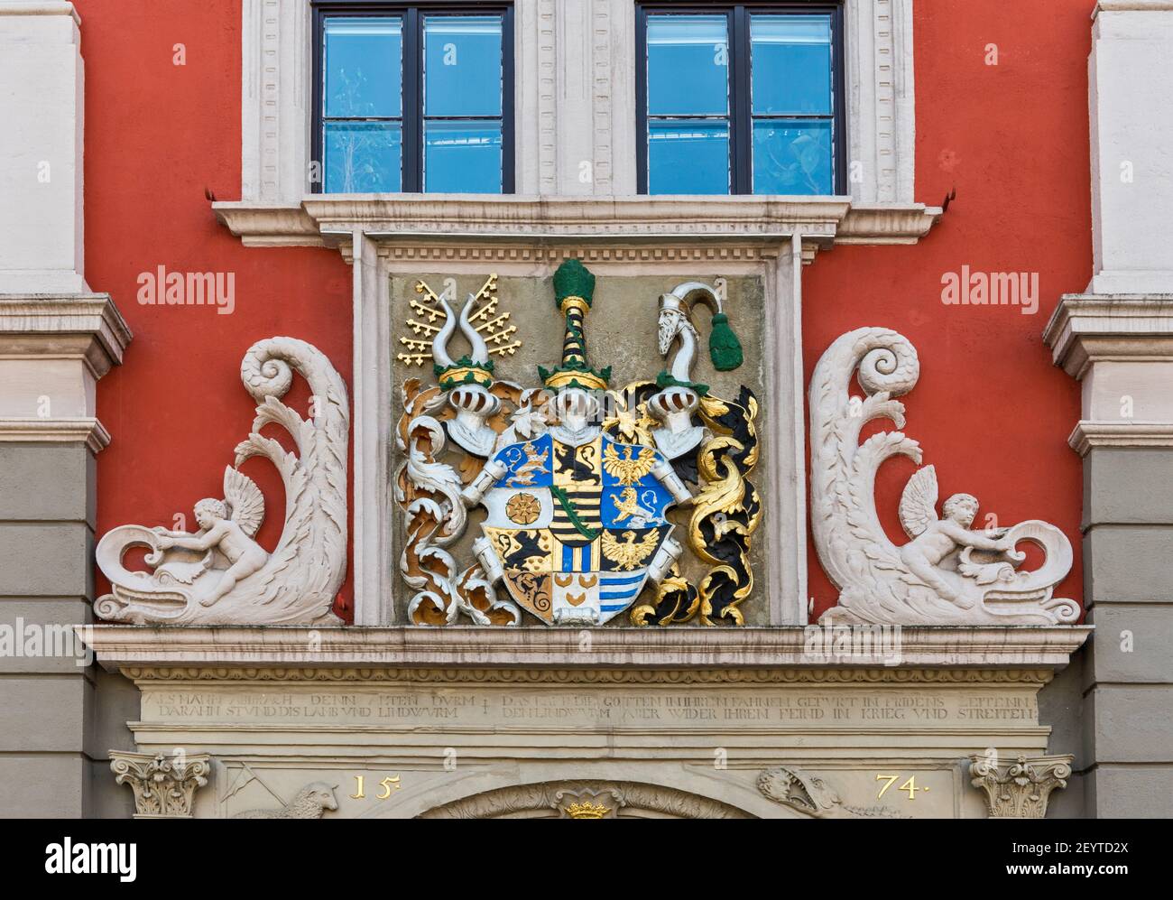 Wappen über Eingang, Altes Rathaus, Hauptmarkt in Gotha, Thüringen, Deutschland Stockfoto