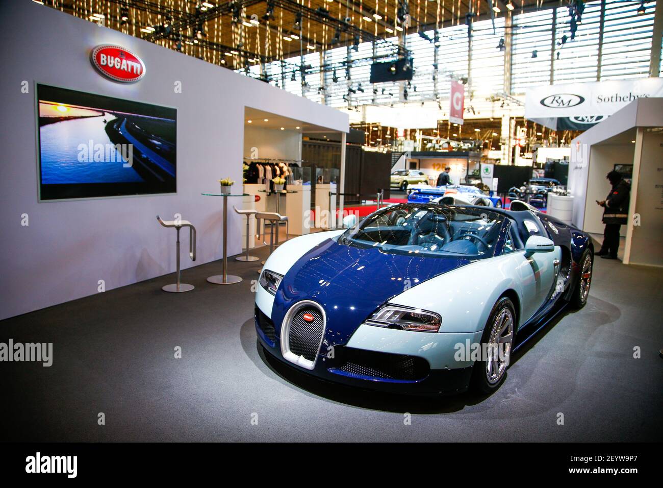 Bugatti Veyron während der Retromobile Auto Show auf der Paris Expo Porte de Versailles, vom 5. Bis 9. Februar 2020 in Paris, Frankreich - Foto Julien Delfosse / DPPI Stockfoto