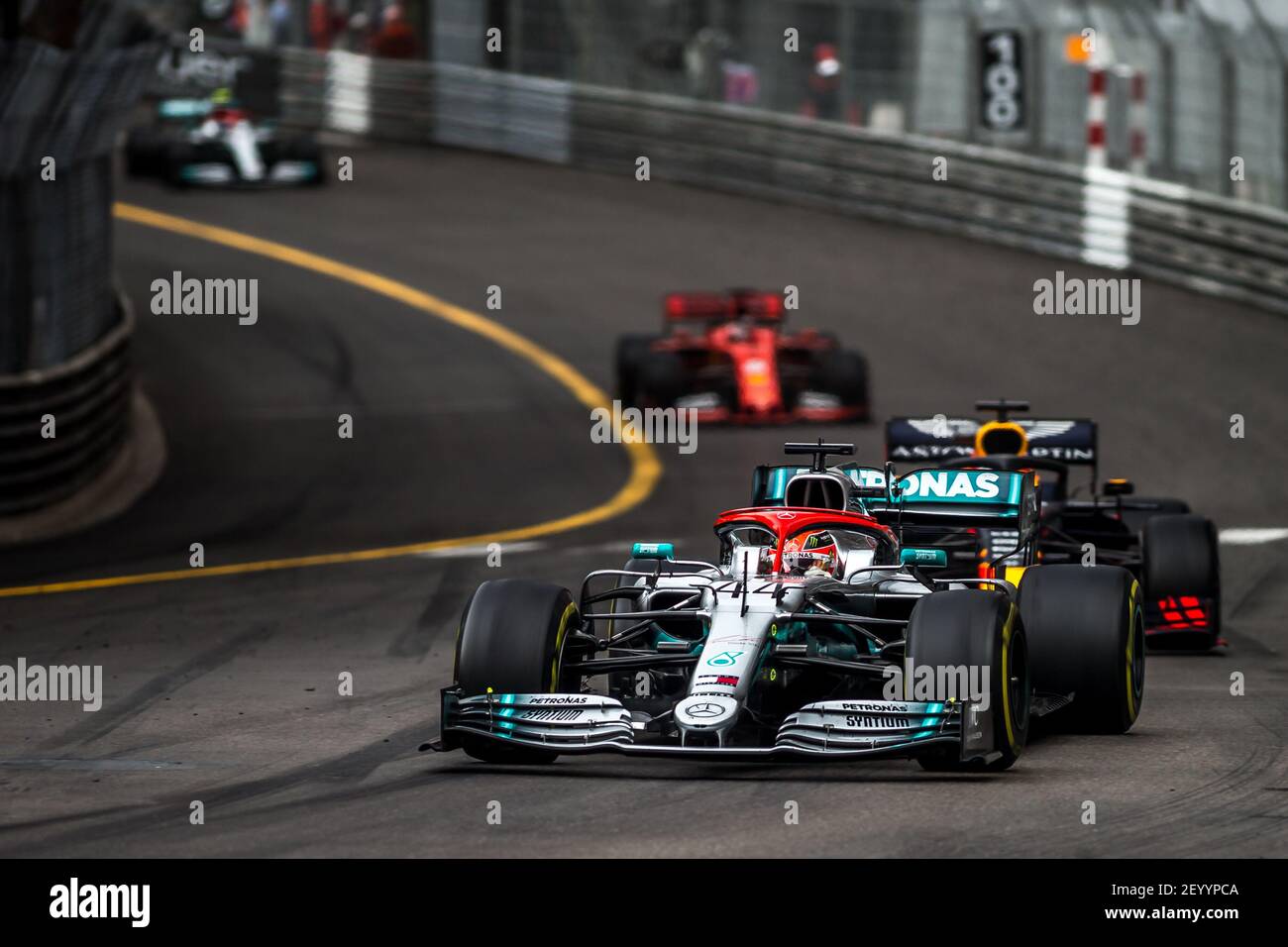 44 HAMILTON Lewis (gbr), Mercedes AMG F1 GP W10 Hybrid EQ Power+, 33 VERSTAPPEN Max (nld), Aston Martin Red Bull Racing Honda RB15, 05 VETTEL Sebastian (ger), Scuderia Ferrari SF90, 77 BOTTAS Valtteri (fin), Mercedes AMG F1 GP W10 Hybrid EQ Power+, Action während der Formel 1 Weltmeisterschaft 2019, Großer Preis von Monaco vom 23. Bis 26. Mai in Monaco - Foto Thomas Fenetre / DPPI Stockfoto