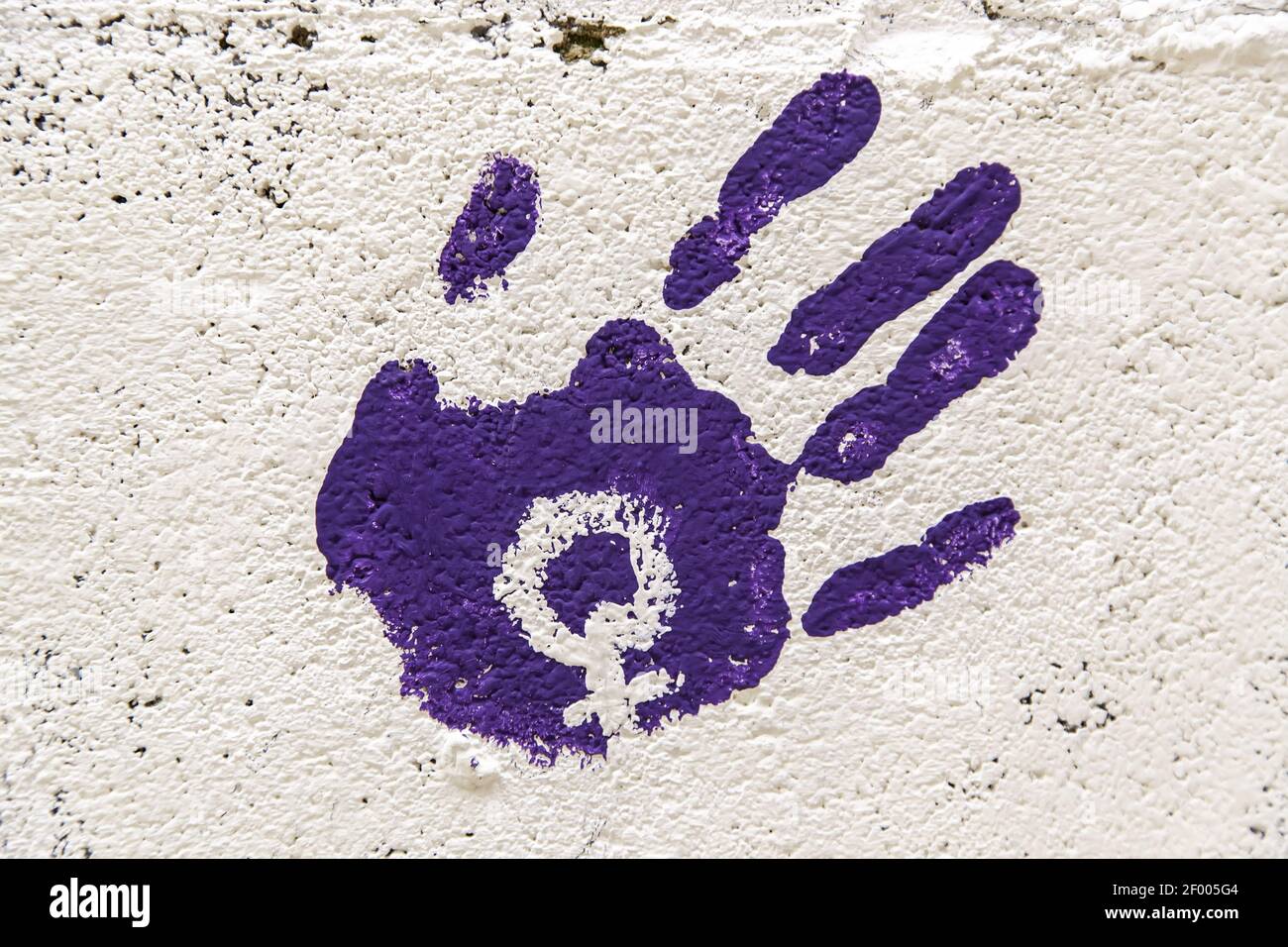 Feministisches Symbol an der Wand, Geschlechtergleichstellung, soziales Problem, sexistische Stockfoto