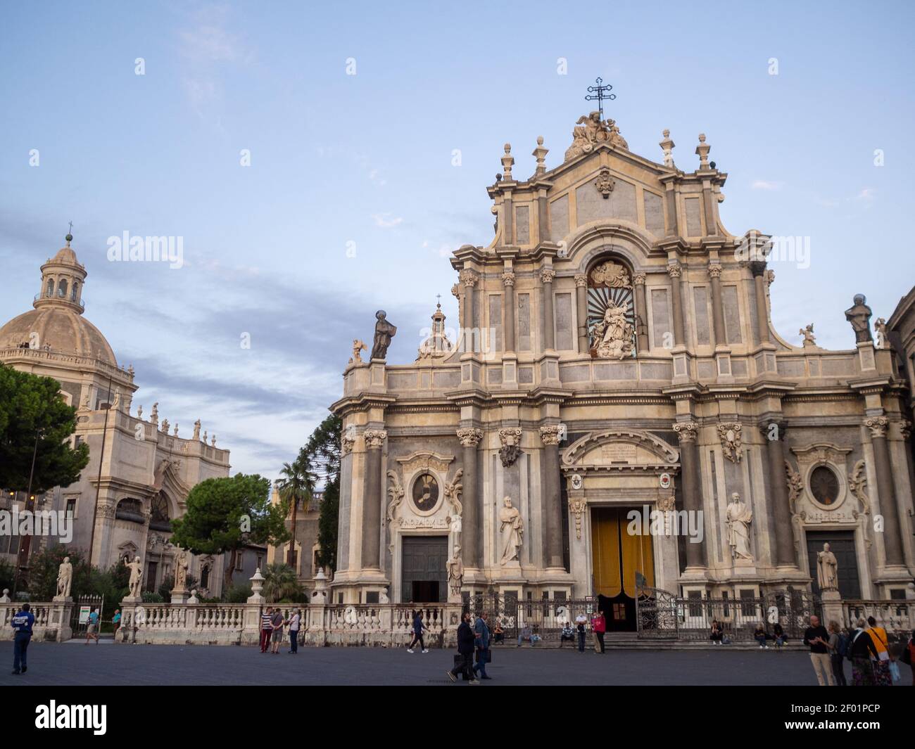 Kathedrale von Catania auf der Piazza del Duomo Stockfoto