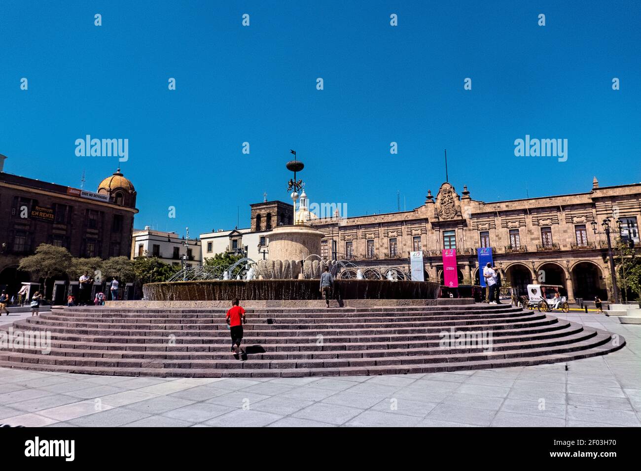 Regierungspalast und Brunnen im historischen Zentrum, Guadalajara, Jalisco, Mexiko Stockfoto