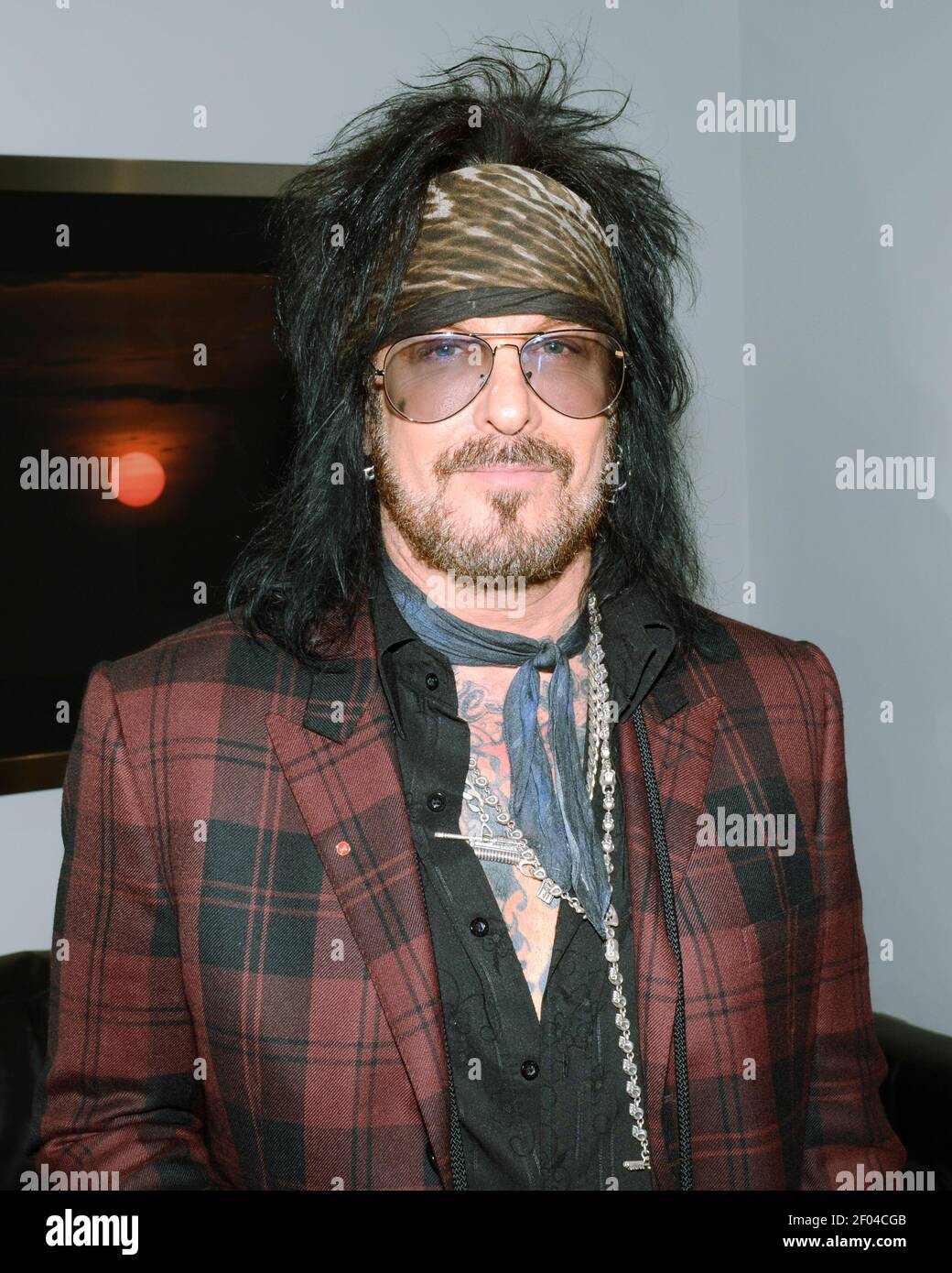 4. Oktober 2017, Beverly Hills, Kalifornien, USA: Teilnahme an der Eröffnung der Leica Gallery für die ''Conversations with Angeles'' von Nikki Sixx und Nikki Sixx Sonderedition Leica Q in der Leica Gallery. (Bild: © Billy Bennight/ZUMA Wire) Stockfoto