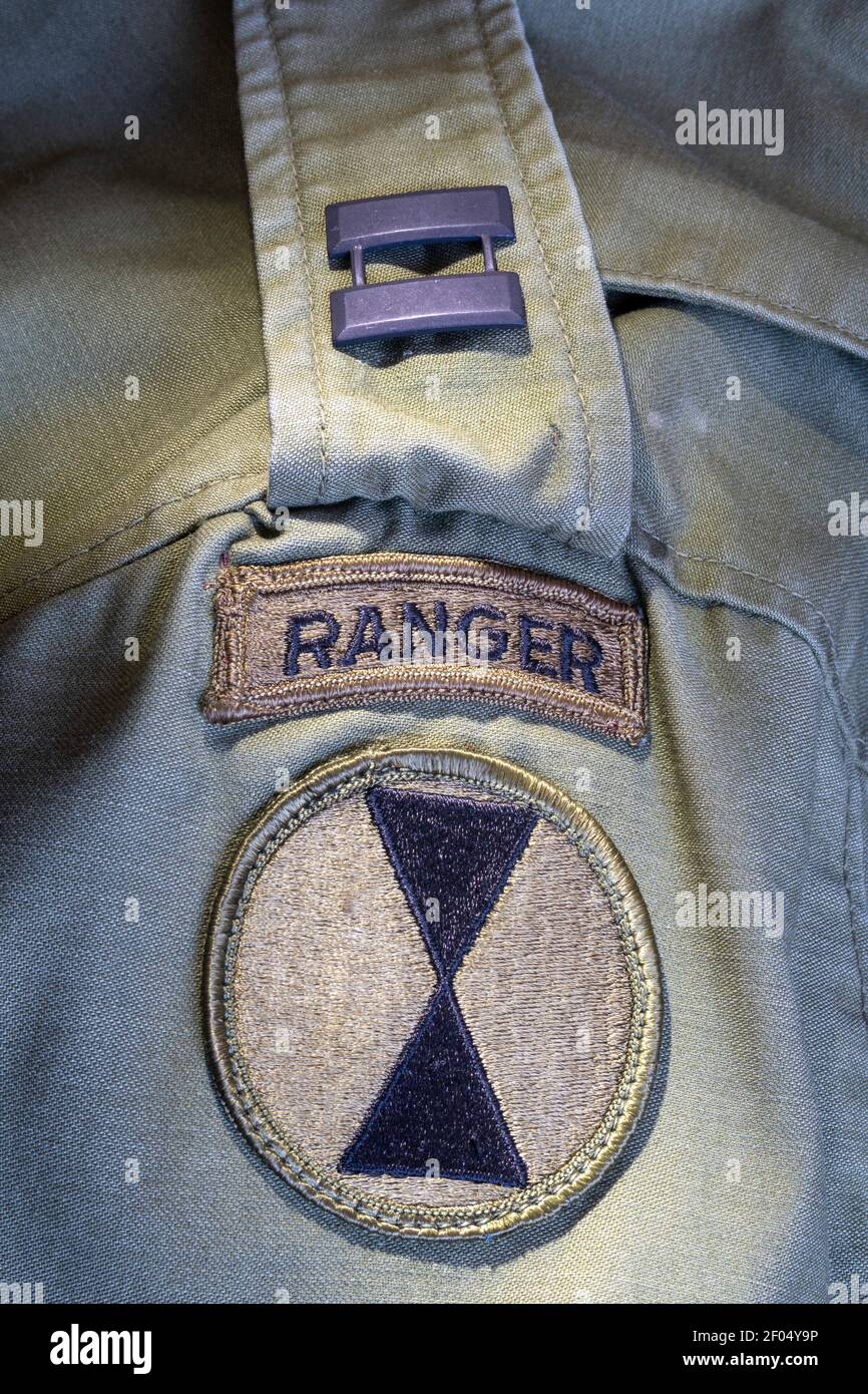 1970s US Army Feldjacke mit Rank und Ranger Tab, USA Stockfoto