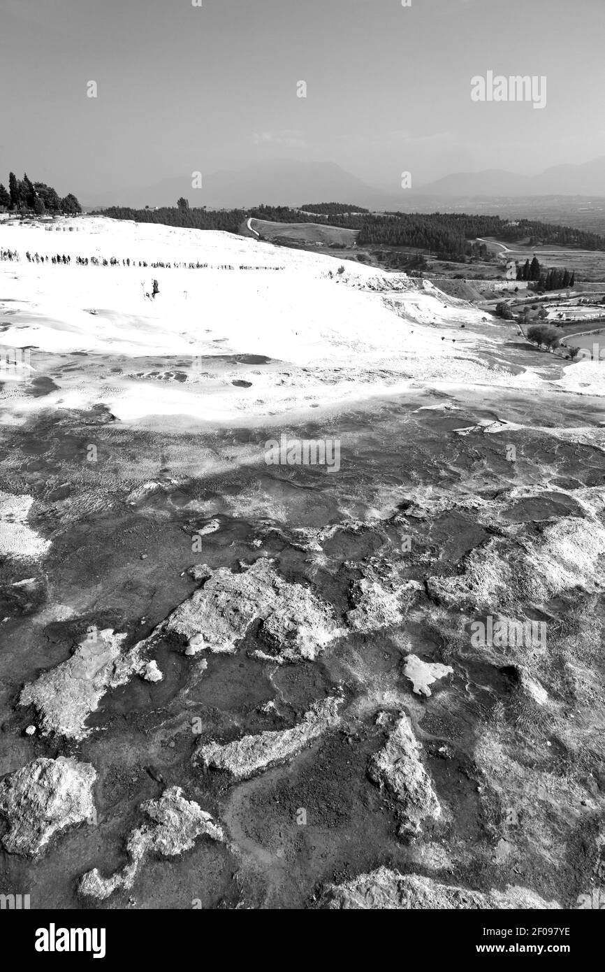 Bad und Travertin Wasser abstrakt in pamukkale türkei asien die Altes Kalzium Stockfoto