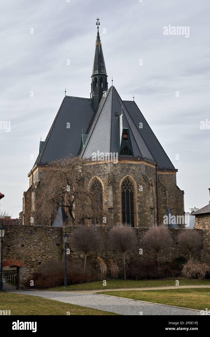 KLATOVY, TSCHECHISCHE REPUBLIK - 26. FEBRUAR 2021: Geburt der Jungfrau Maria Archdean Kirche Stockfoto