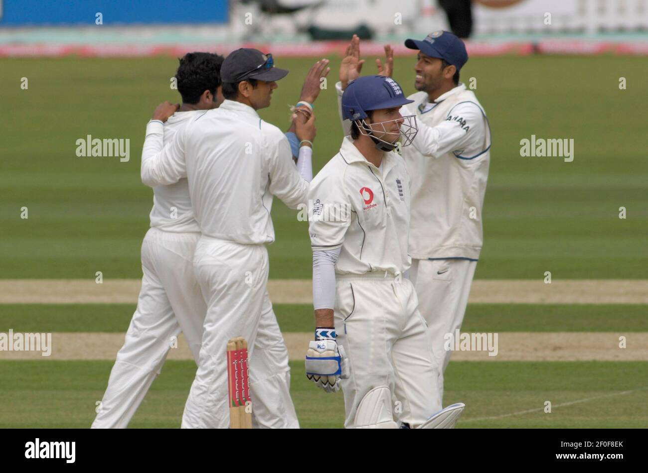 3RD TEST ENGLAND V INDIEN AM OVAL. 5th TAG 13 /8/2007. MICHAEL VAUGHAN NACH DEM AUSSTEIGEN. BILD DAVID ASHDOWN Stockfoto