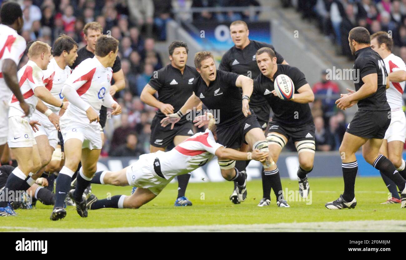 ENGLAND V NEUSEELAND 5/11/2006 BILD DAVID ASHDOWNRUGBY Stockfoto
