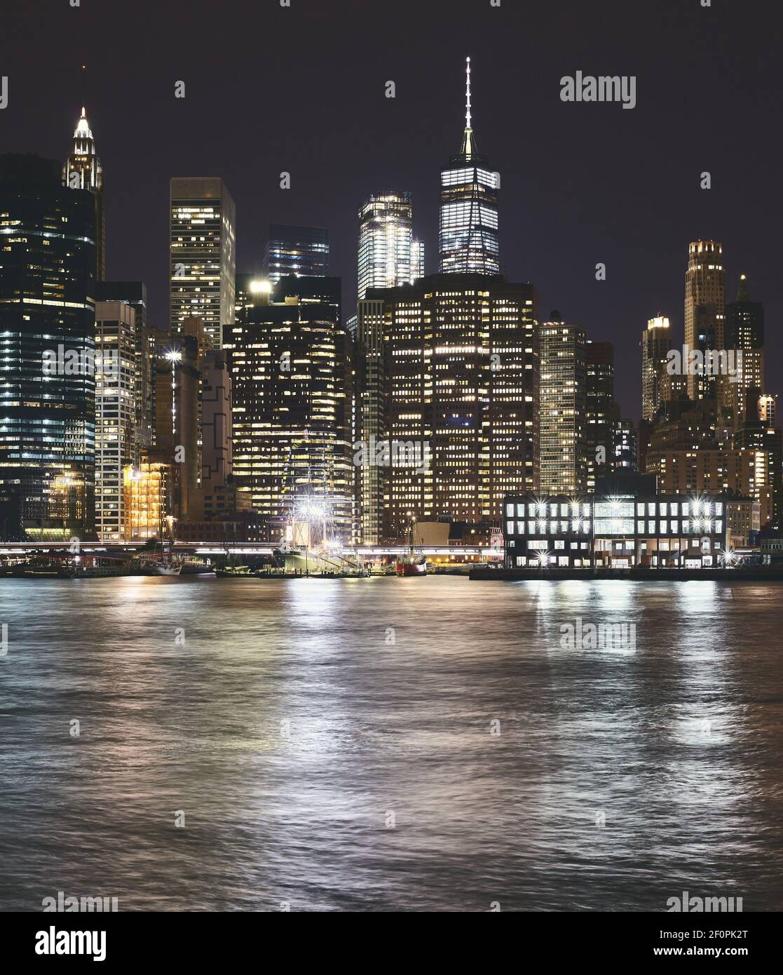 New York City Skyline bei Nacht, USA. Stockfoto