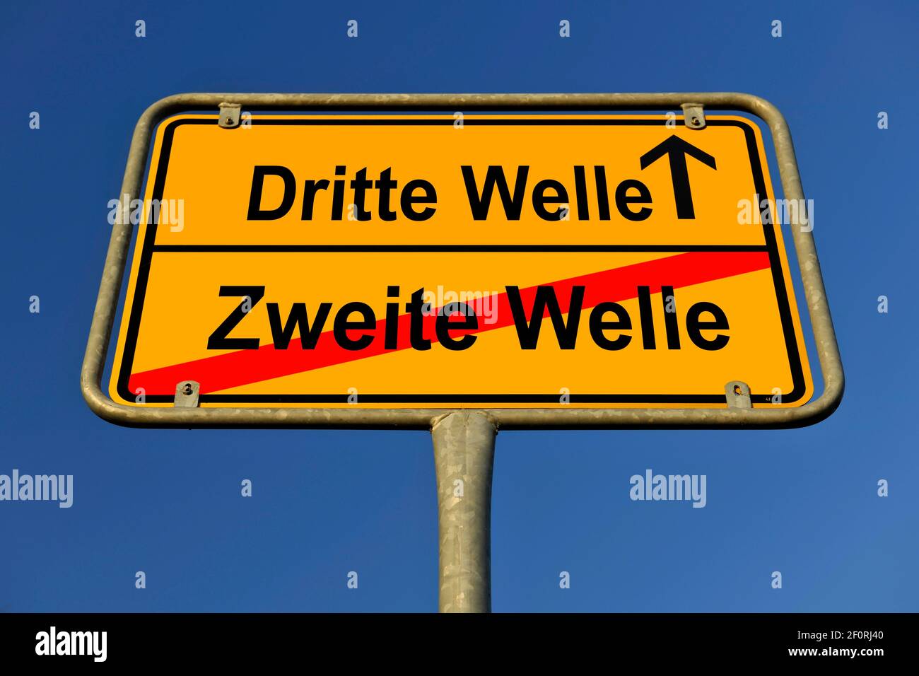 Symbolisches Bild, Ersatz der Zweiten Welle durch die Dritte Welle der Corona-Krise, Deutschland Stockfoto