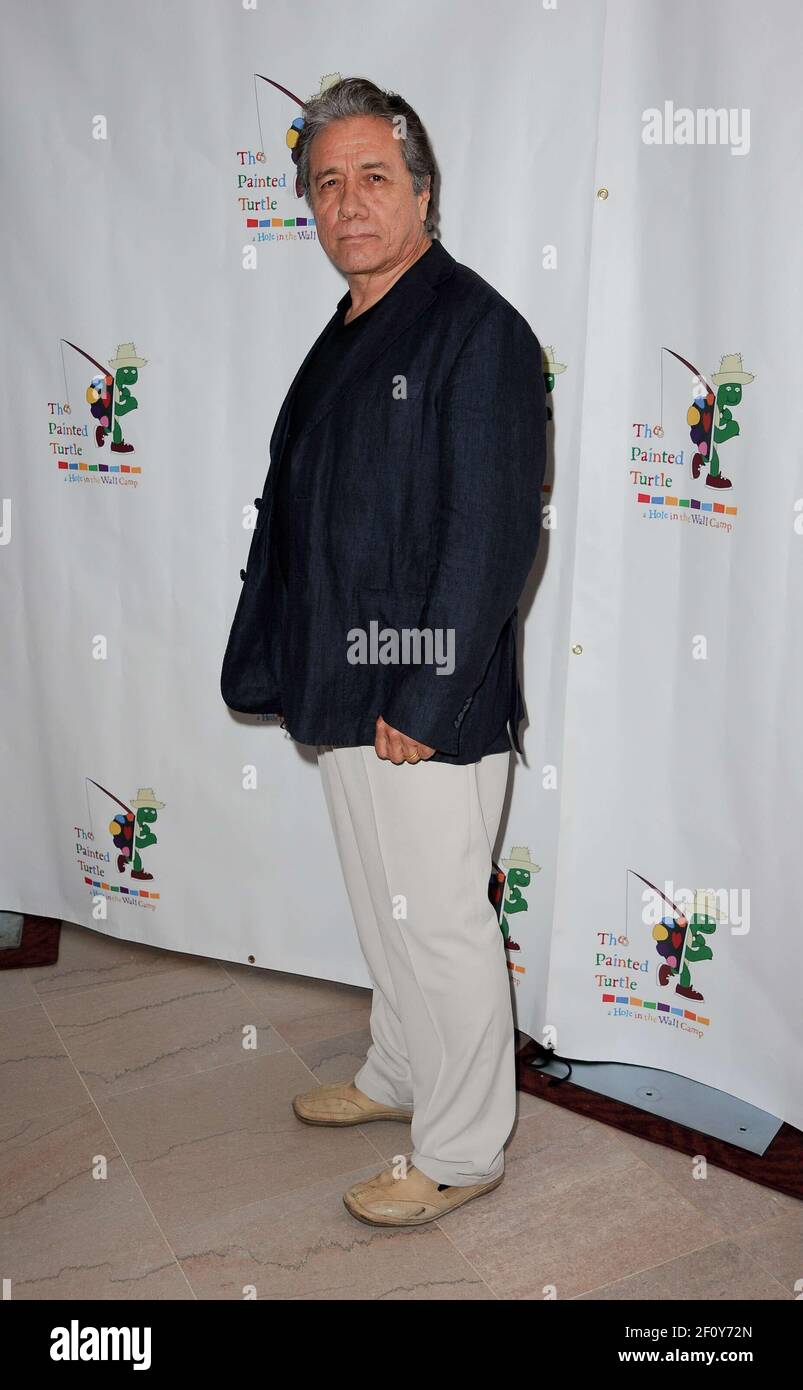 Edward James Olmos. 27. Oktober 2008 - San Francisco, Kalifornien. The Honourable Major Gavin Newsom und First Lady Jennifer Siebel Newsom Willkommen einige der größten Stars Hollywoods in San Francisco für eine szenische Leseperformance von The World of Nick Adams, um Paul Newmans Loch im Wall California Camp, The Painted Turtle, zu fördern. Foto: Giulio Marcocchi/Sipa Press./Turtle_gm,065/0810280445 Stockfoto