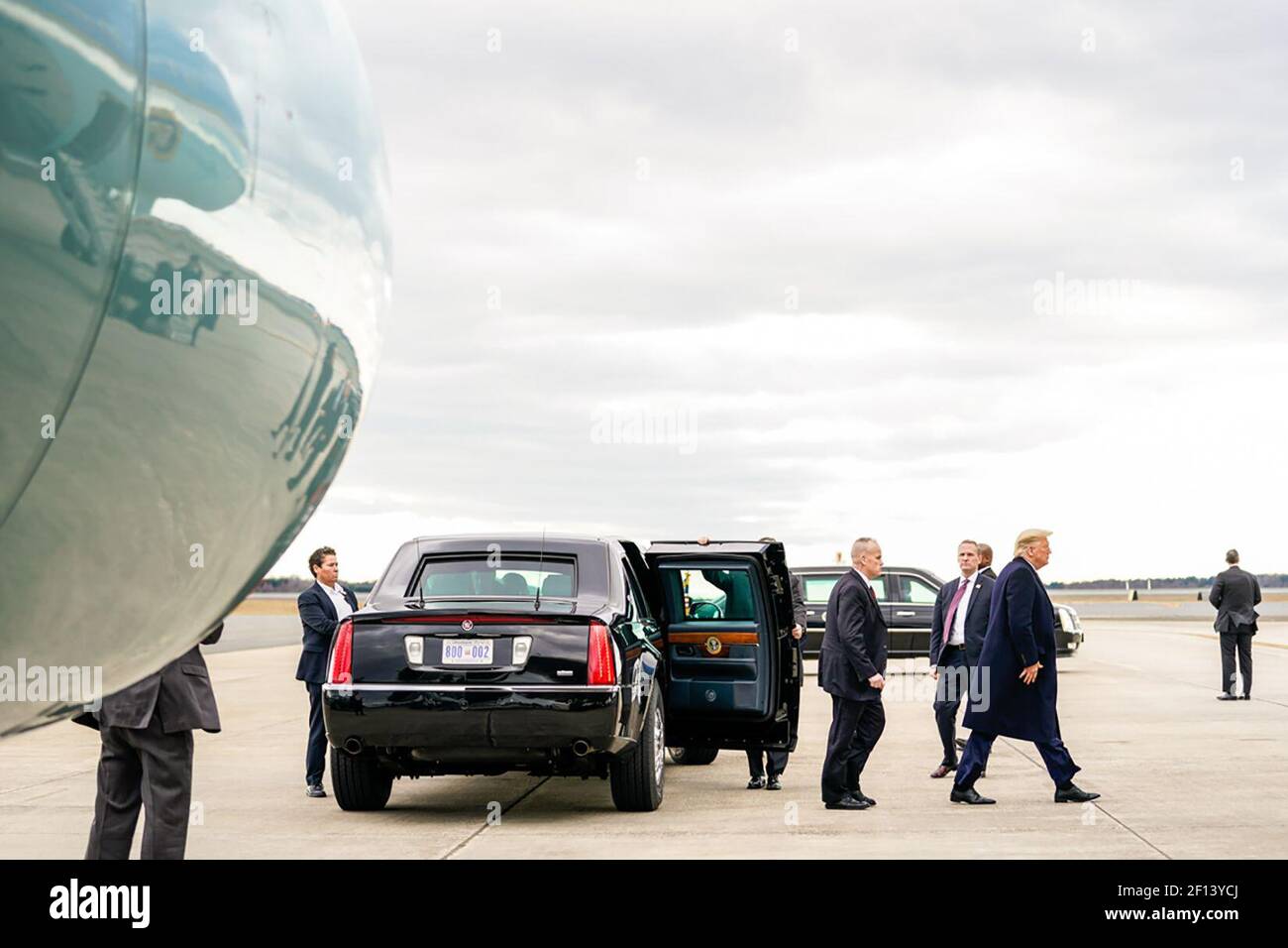 Präsident Donald Trump kommt an Bord der Air Force One am Charlotte Douglas International Airport Freitag, den 7 2020. Februar, für seine Rückkehr nach Washington D.C. Stockfoto