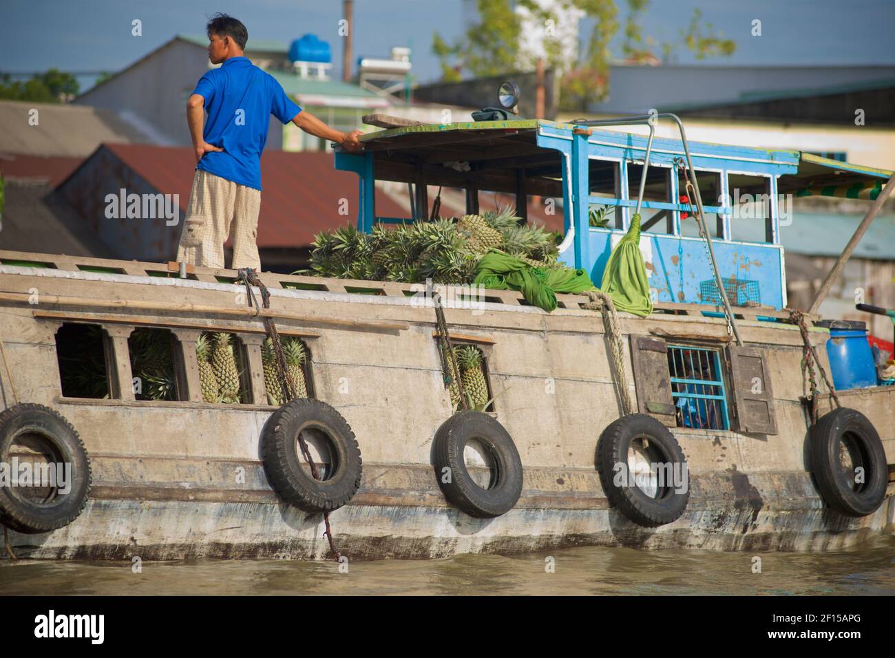 Flussboote Handel produzieren am Cai Rang schwimmenden Markt, Mekong Delta, Vietnam Stockfoto