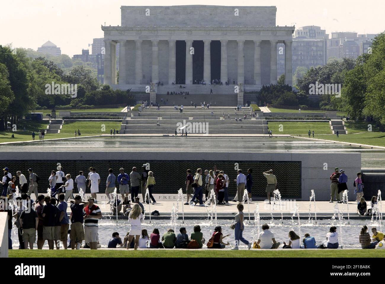 KRT US NEWS STORY SCHLEPPEND: WORLDWARIIMEMORIAL KRT FOTO VON CHUCK