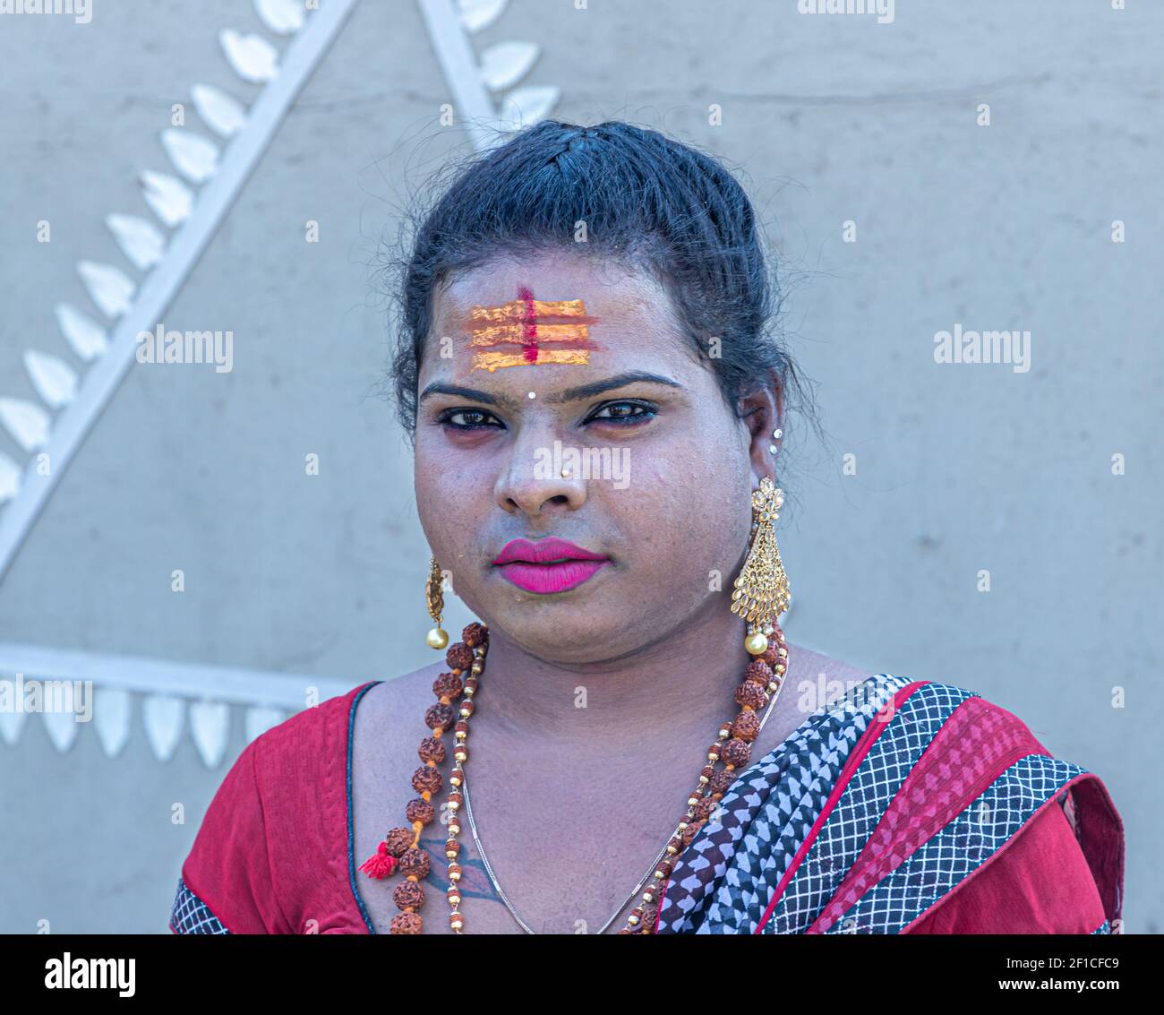 Portrait von Transgender in kumbh mela.kumbh ist die größte Gemeinde der Erde. Stockfoto