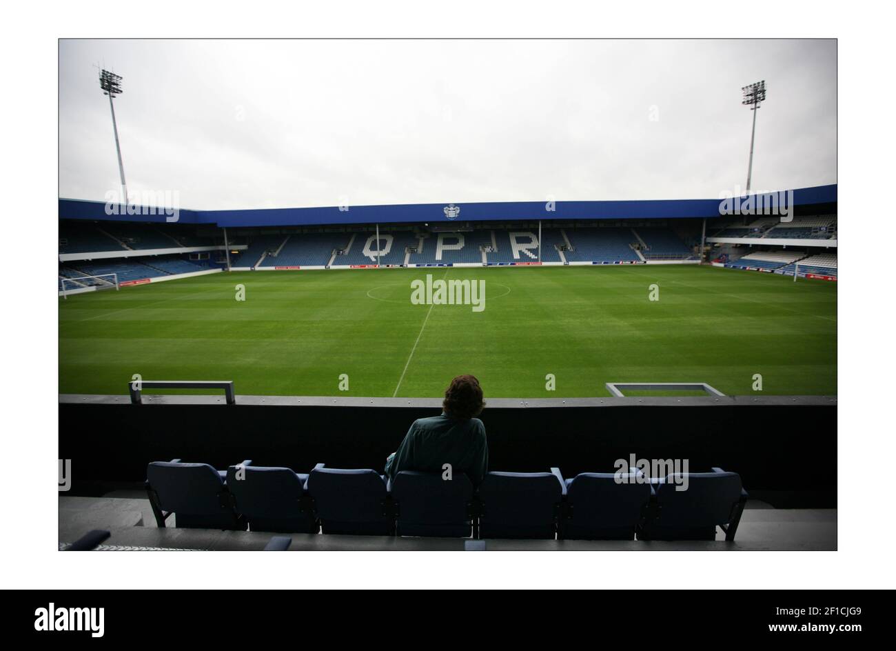 Die neuen VIP-Verbesserungen an Queens Park Rangers Loftus Road stadion im Westen Londons Foto von David Sandison The Independent Stockfoto