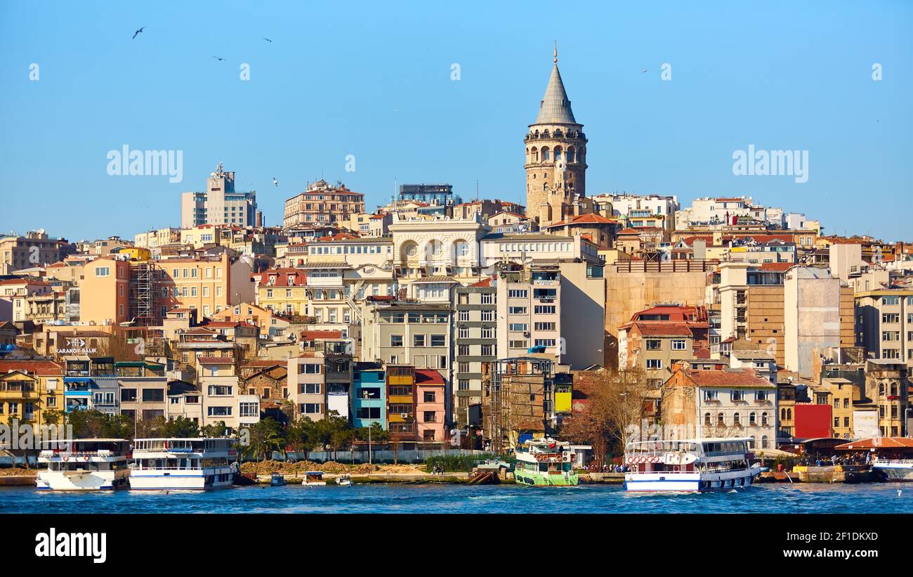 Beyoglu Viertel historischer Architektur und Galata Turm mittelalterlichen Wahrzeichen in Istanbul, Türkei Stockfoto