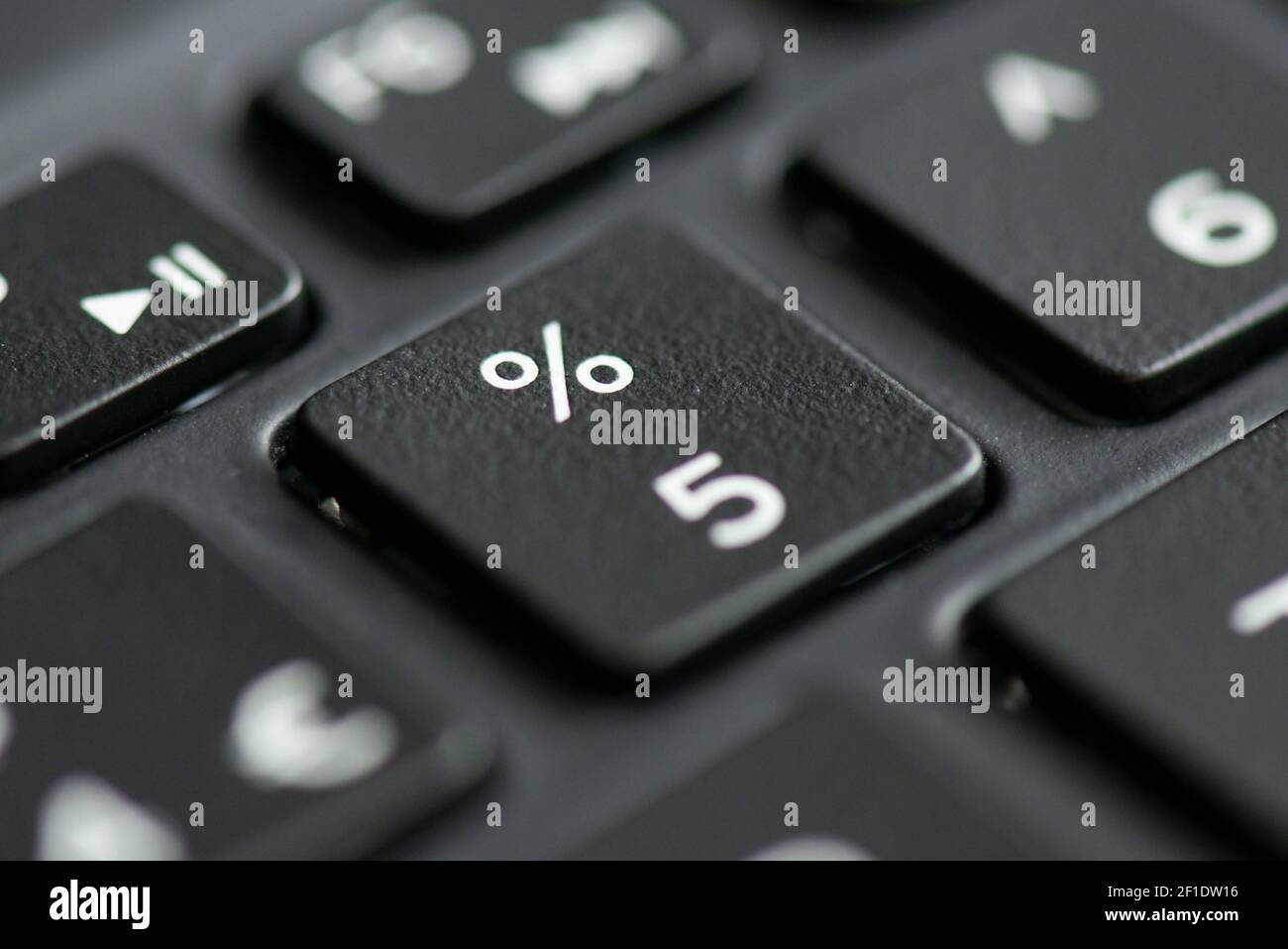 Nummer 6 und Caret-Taste auf einer Laptop-Tastatur Stockfotografie - Alamy