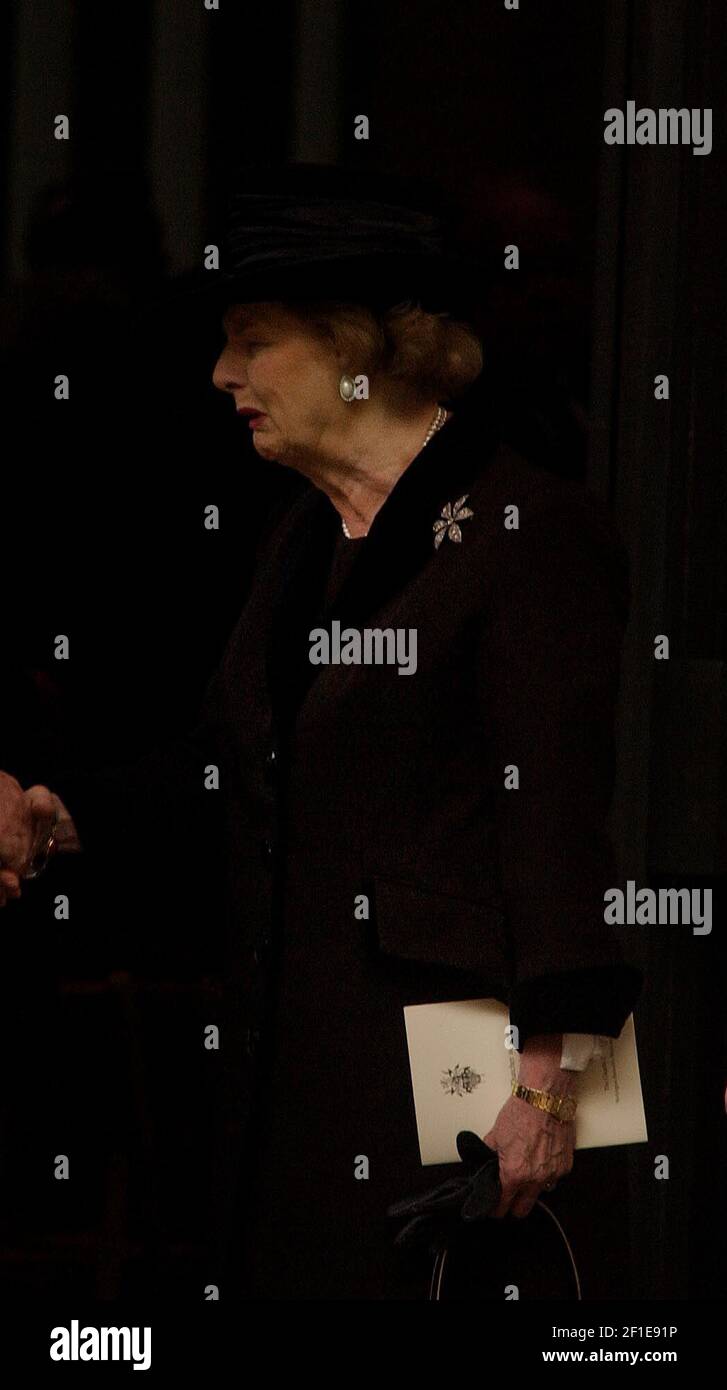 margret thatcher bei der Gedenkfeier für ihren Mann denis. 30/10/03 pilston Stockfoto