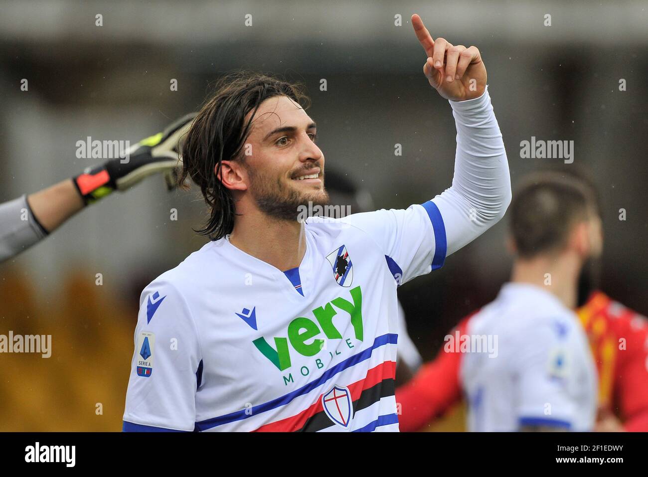 Ernesto Torregrossa Spieler Von Sampdoria Wahrend Des Spiels Der Italienischen Seriea Meisterschaft Zwischen Benevento Gegen Sampdoria Endergebnis 1 1 Spiel P Stockfotografie Alamy
