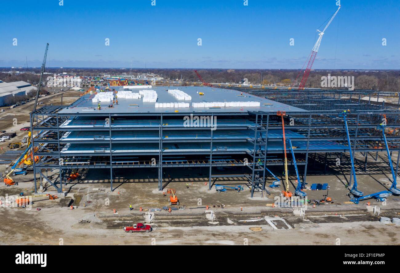 Detroit, Michigan - Bau eines $400 Millionen Amazon.com Distributionszentrums auf dem Gelände des ehemaligen Michigan State Fairgrounds. Es wird die sein Stockfoto
