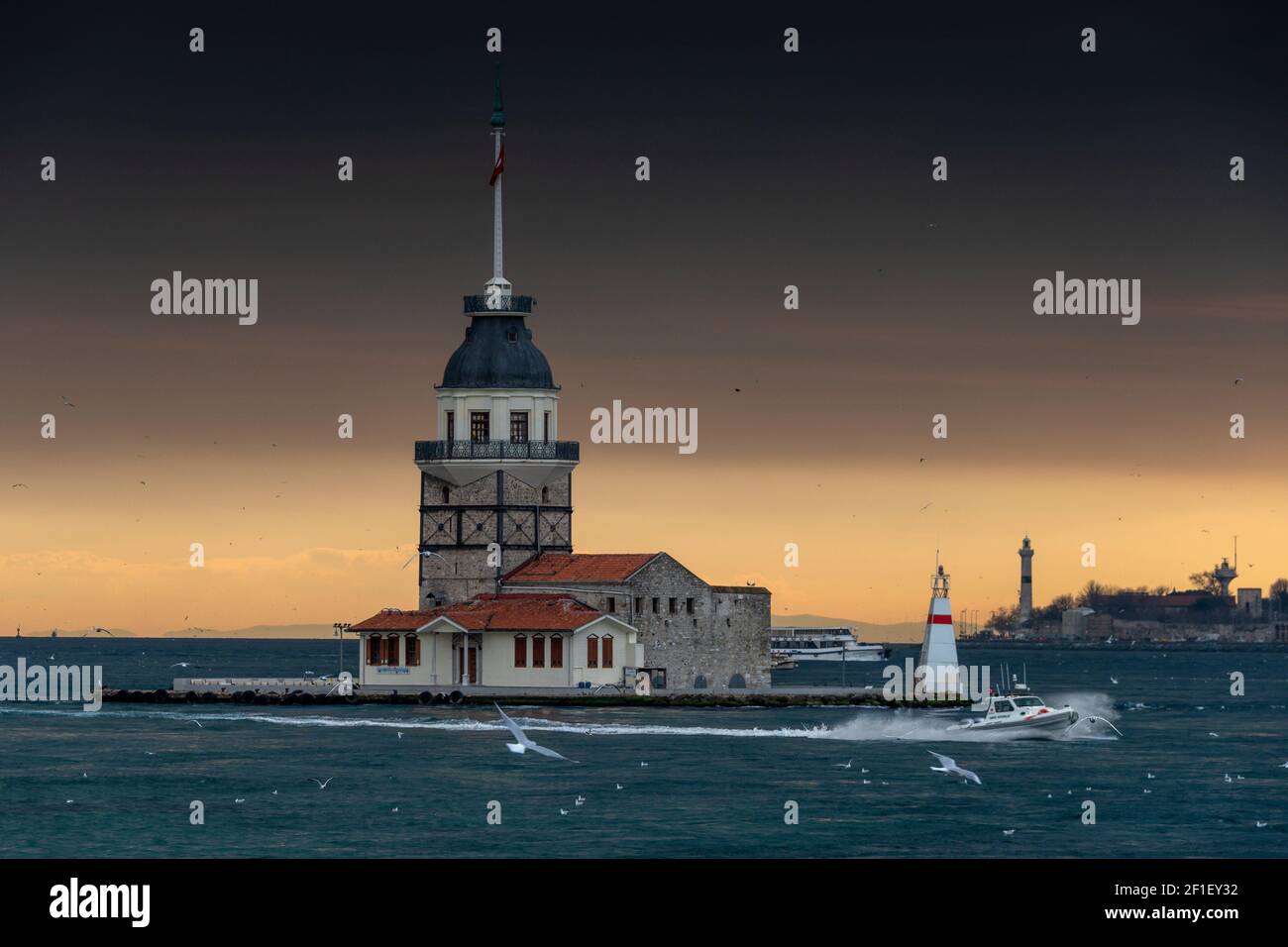 Der Turm der Jungfrau im Stadtteil Uskudar von Istanbul, Türkei Stockfoto