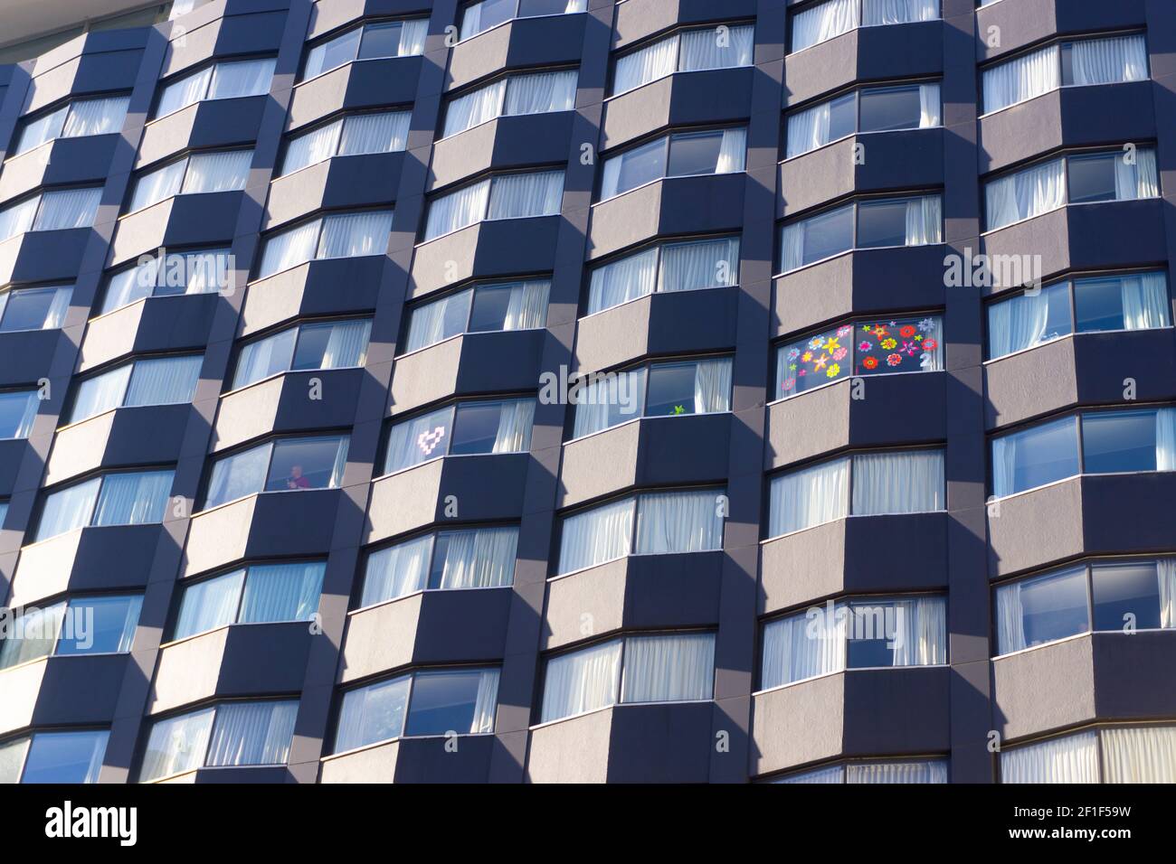 Auckland, Neuseeland 2021. Grand Mercure Hotel als verwaltete Isolations- und Quarantäneeinrichtung. Stockfoto