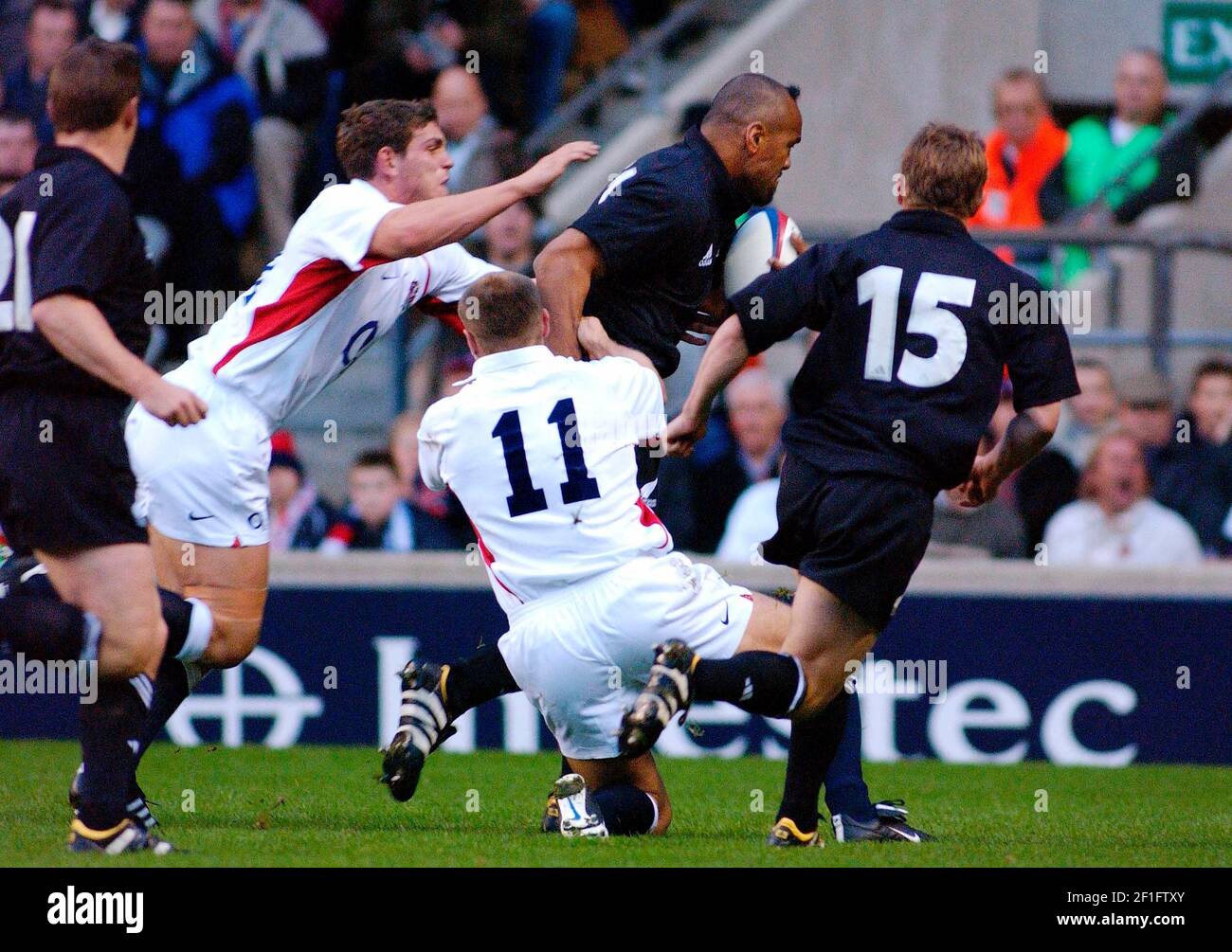 RUGBY ENGLAND V NEUSEELAND 9/11/2002 BILD DAVID ASHDOWNRUGBY Stockfoto