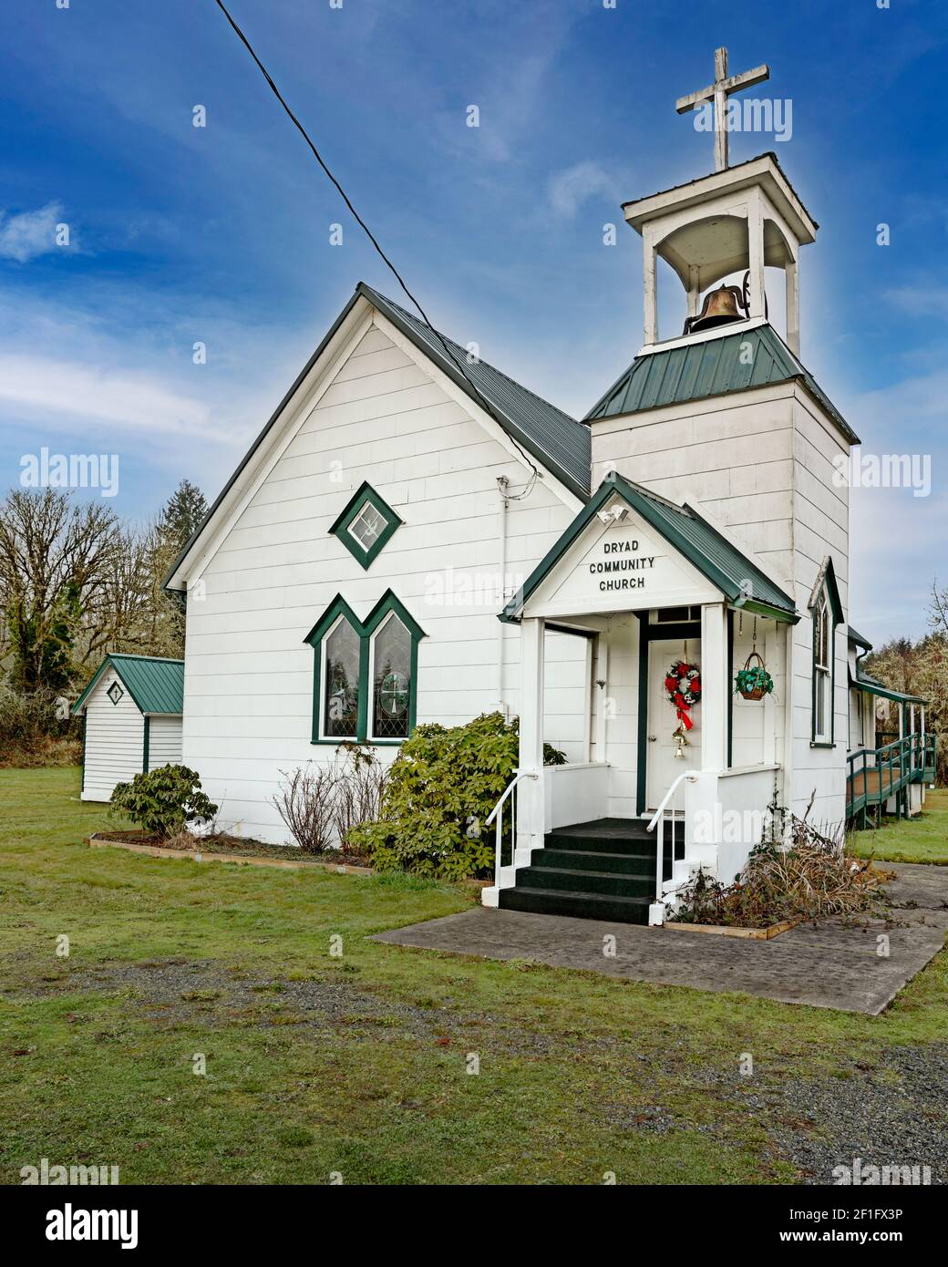 Die Dryad Gemeindekirche in Dryad, WA, wurde 1900 erbaut und ist heute noch in Gebrauch. Dryad ist eine kleine ehemalige Holzgemeinde in Lewis County, WA, Tha Stockfoto