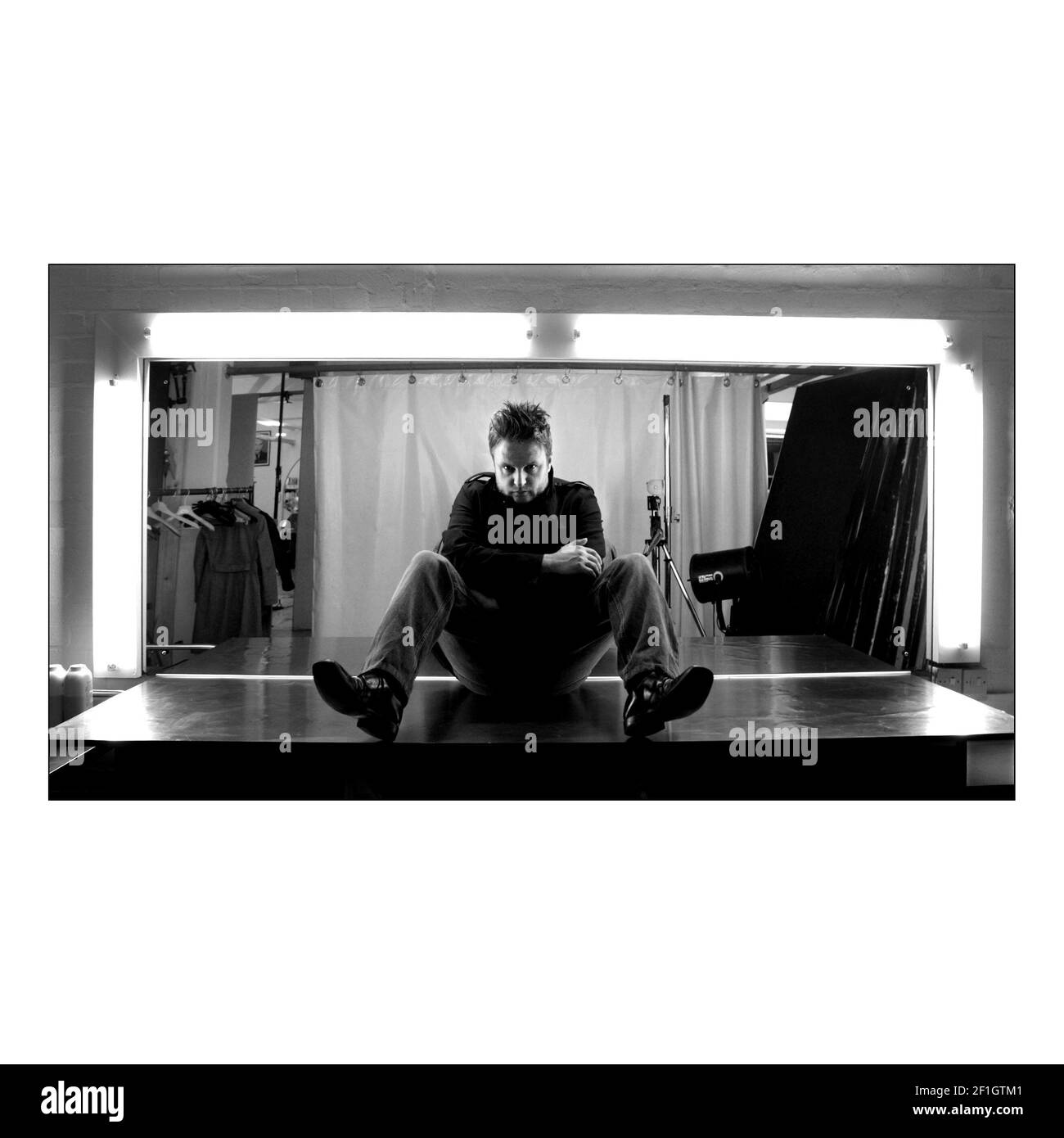 RANKIN der Fotograf in den Büros von Dazed und verwirrt In London.pic David Sandison 5/4/2004 Stockfoto