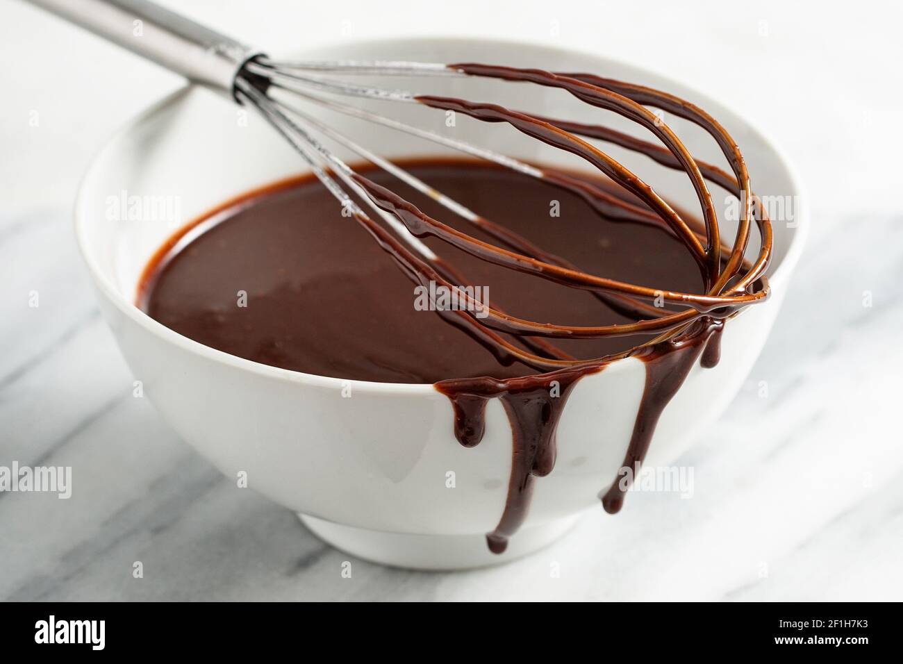Herstellung von Schokoladenglasur oder Sauce Stockfoto