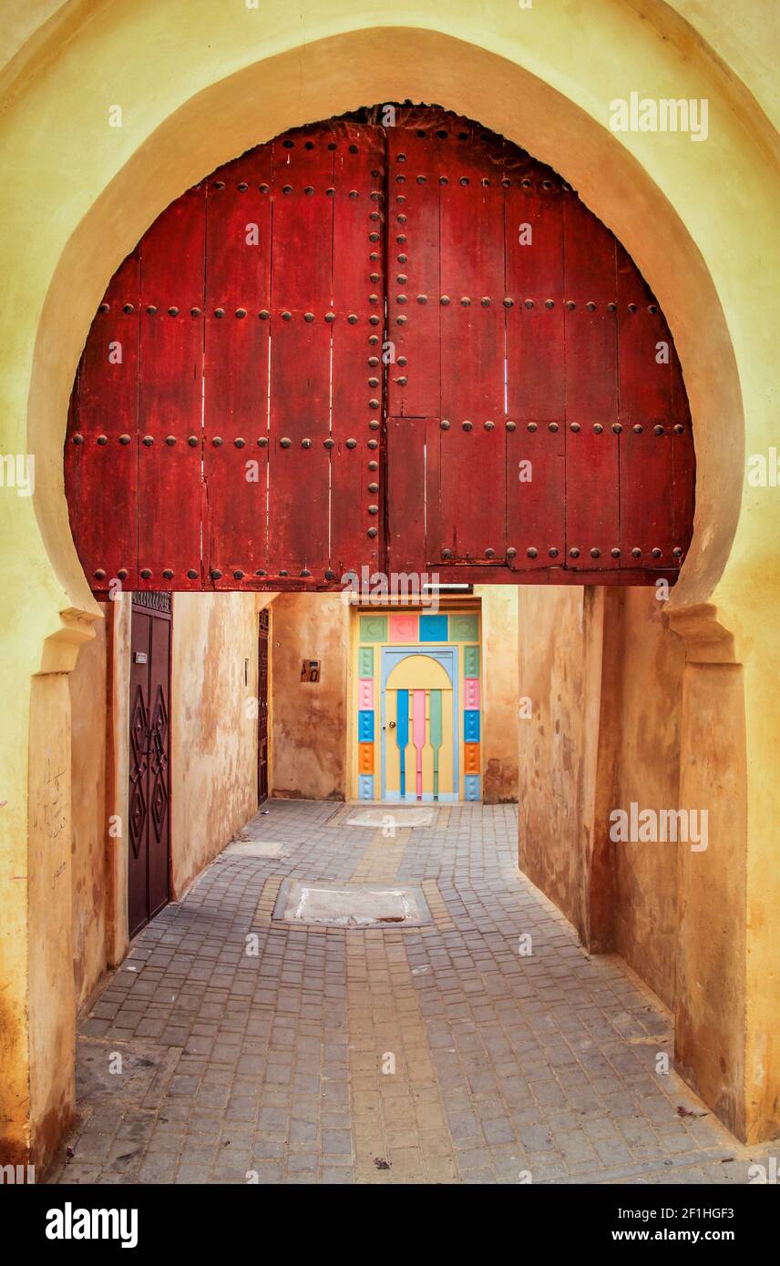 Arch Tür in Medina von Meknes Stockfoto