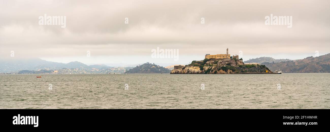 Die Sagenumwobene Insel Alcatraz Das Alte Bundesgefängnis Wurde Zum Touristenziel Stockfoto
